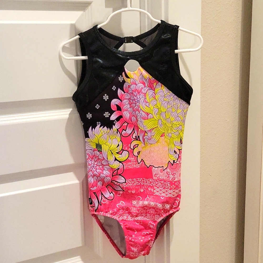 Sylvia P Leo size 8